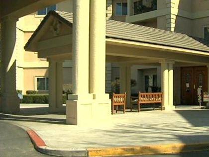 Staff At Senior Living Home Refuses To Perform Cpr On Dying Woman