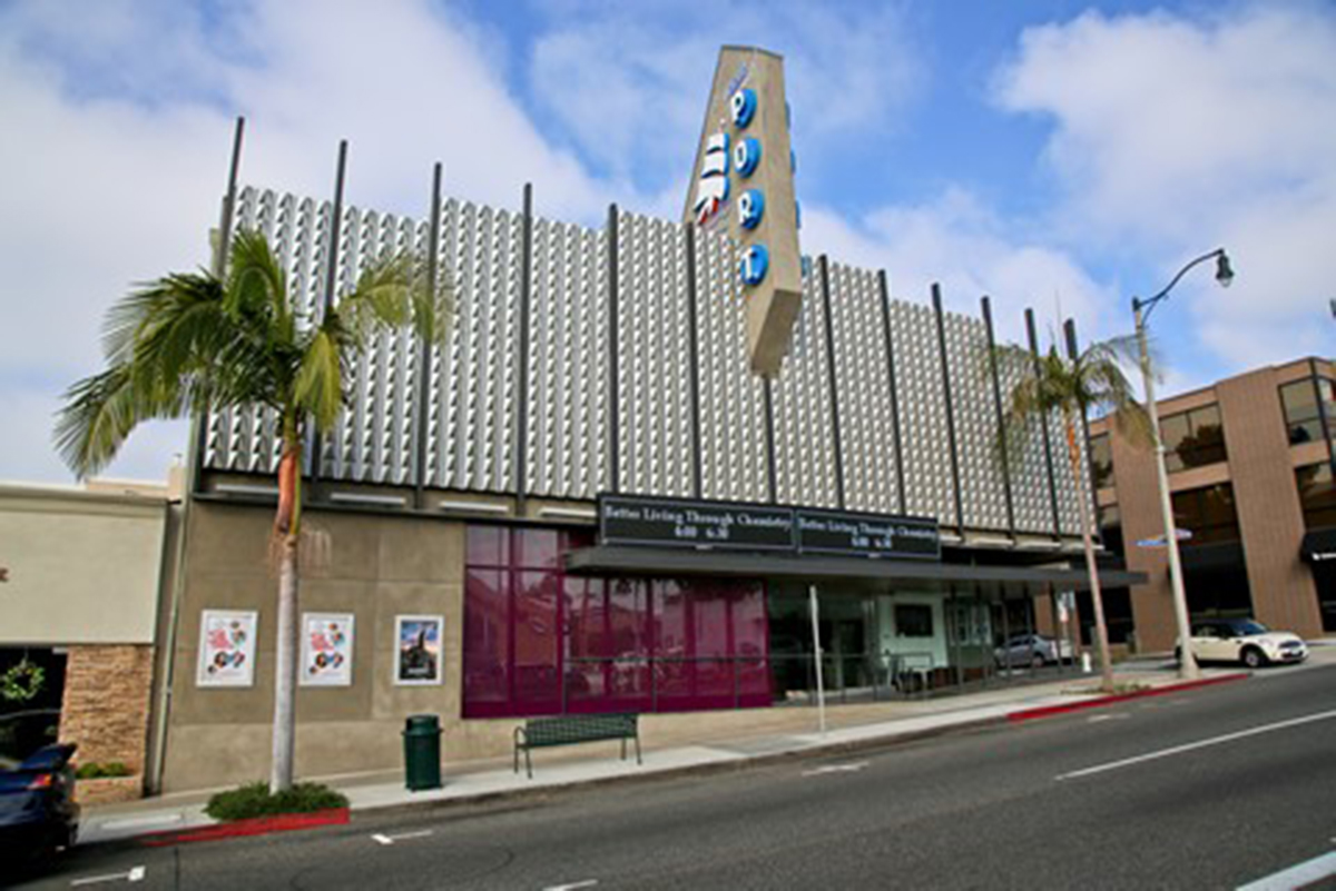 Best Movie Theater Deals In Orange County – CBS Los Angeles