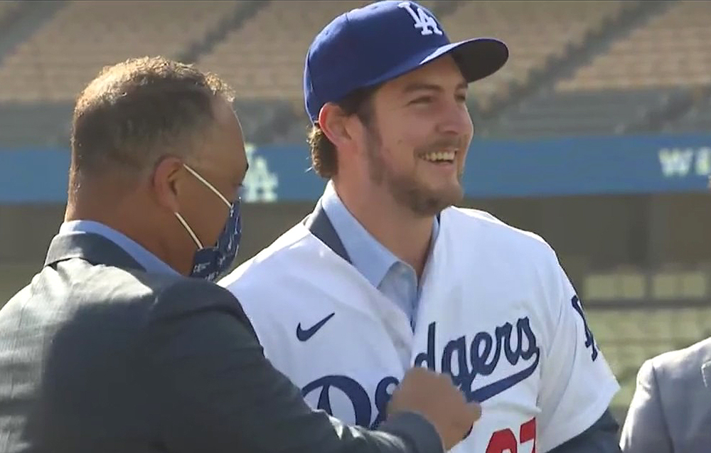 Trevor Bauer Officially Introduced As A Dodger Cbs Los Angeles